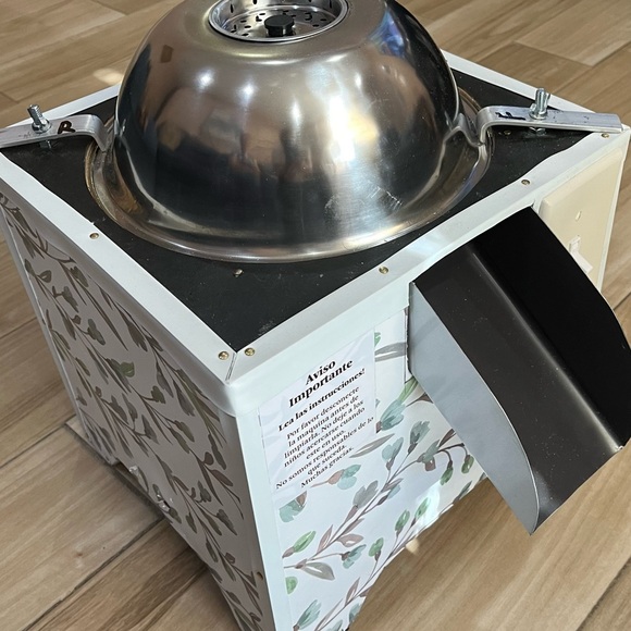 Pasteles Machine - Picture 1 of 1